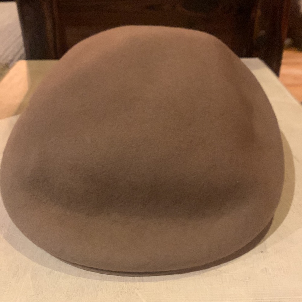 Hat - Picture 8 of 10